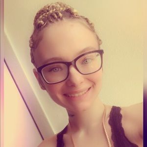 Meet your Posher, Tabatha